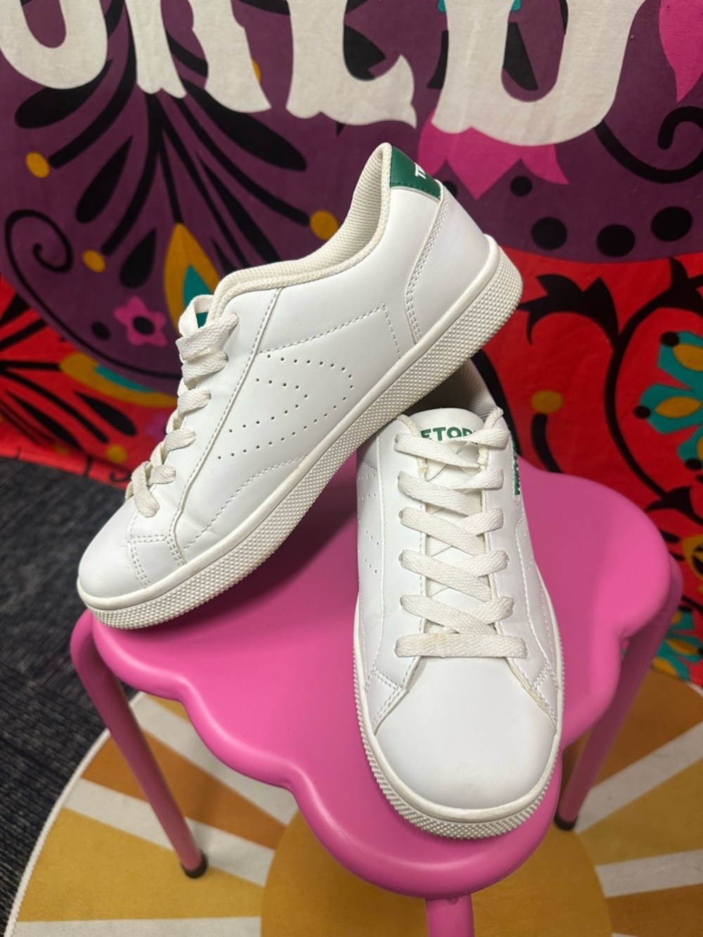 TRETORN white/green women’s tennis shoes sz 8 - Picture 3 of 8